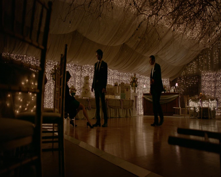 VampireDiaries-dot-nl_VampireDiaries-8x15WerePlanningAJuneWedding2221.jpg