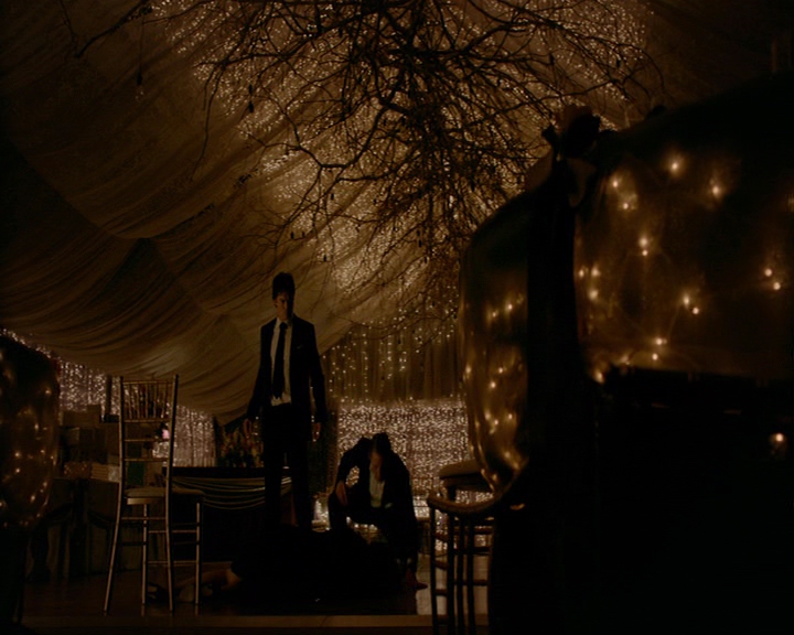 VampireDiaries-dot-nl_VampireDiaries-8x15WerePlanningAJuneWedding2295.jpg