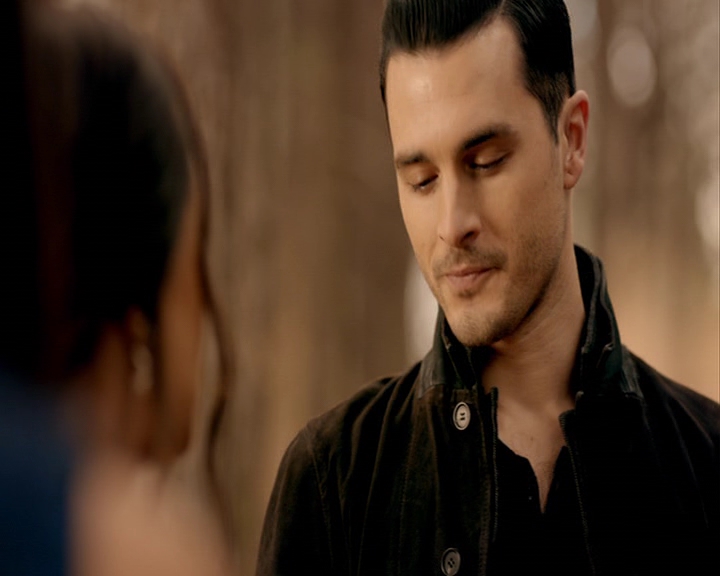 VampireDiaries-dot-nl_VampireDiaries-8x16IWasFeelingEpic0110.jpg