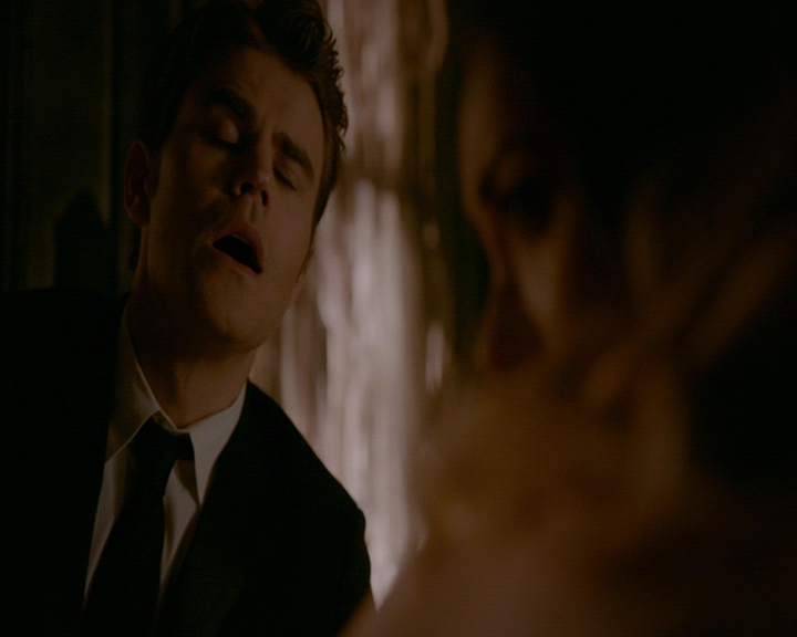 VampireDiaries-dot-nl_VampireDiaries-8x16IWasFeelingEpic0128.jpg