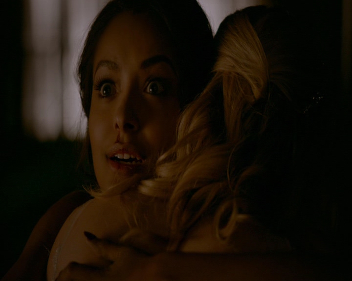 VampireDiaries-dot-nl_VampireDiaries-8x16IWasFeelingEpic0134.jpg