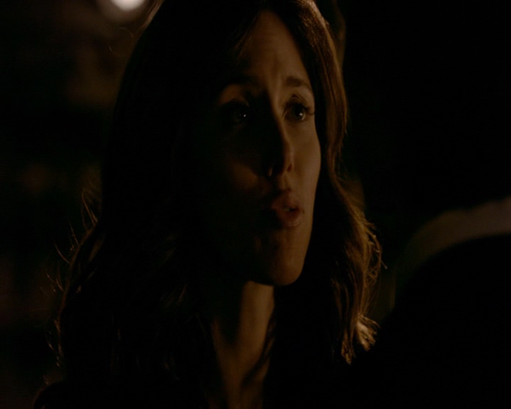 VampireDiaries-dot-nl_VampireDiaries-8x16IWasFeelingEpic0193.jpg