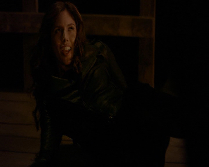 VampireDiaries-dot-nl_VampireDiaries-8x16IWasFeelingEpic0204.jpg