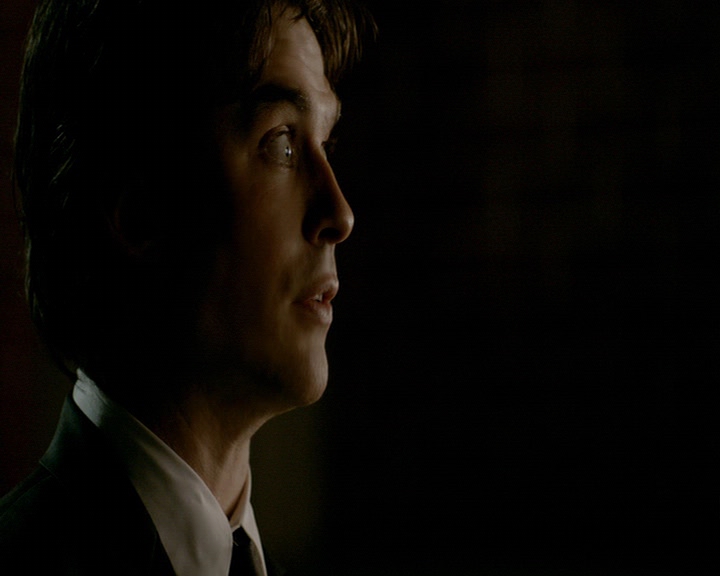 VampireDiaries-dot-nl_VampireDiaries-8x16IWasFeelingEpic0259.jpg