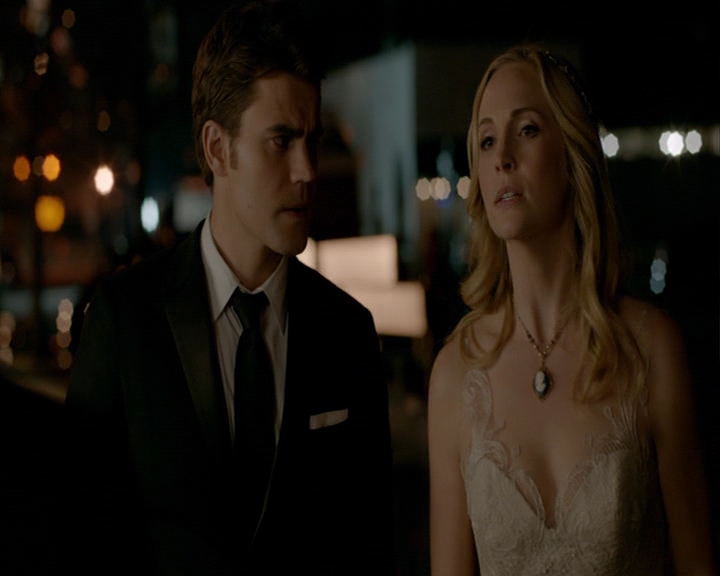 VampireDiaries-dot-nl_VampireDiaries-8x16IWasFeelingEpic0260.jpg