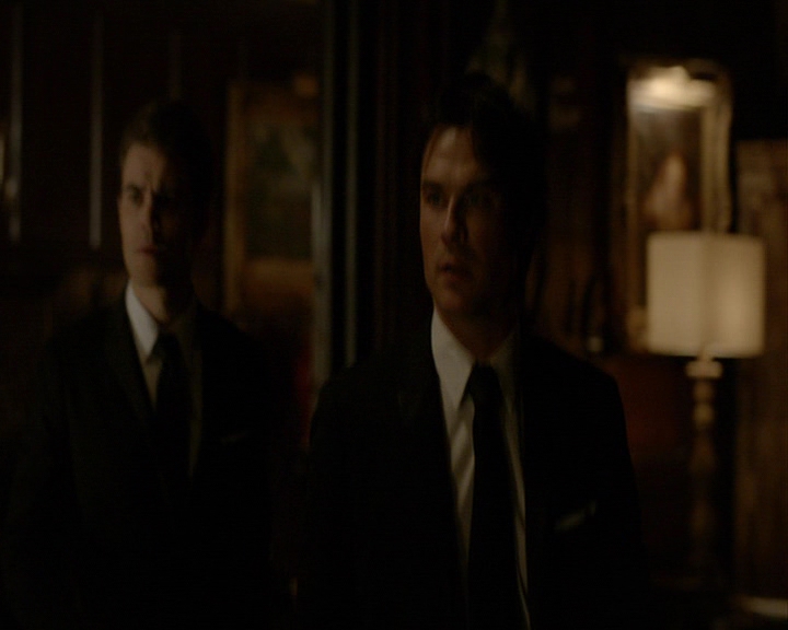 VampireDiaries-dot-nl_VampireDiaries-8x16IWasFeelingEpic0277.jpg