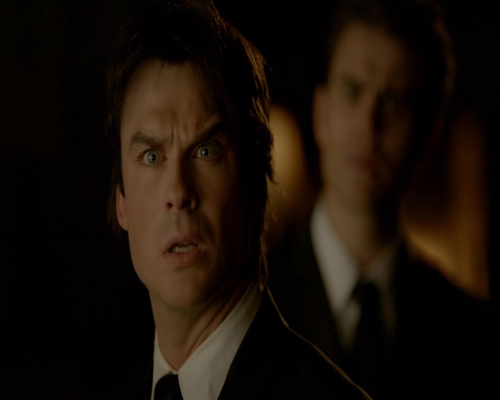 VampireDiaries-dot-nl_VampireDiaries-8x16IWasFeelingEpic0296.jpg