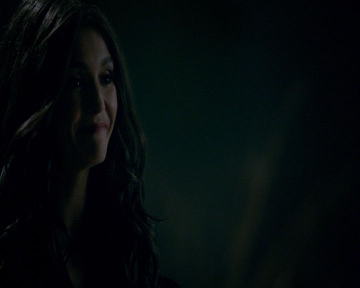 VampireDiaries-dot-nl_VampireDiaries-8x16IWasFeelingEpic0571.jpg