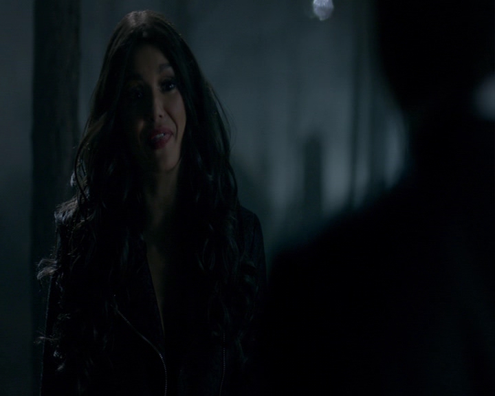 VampireDiaries-dot-nl_VampireDiaries-8x16IWasFeelingEpic0573.jpg