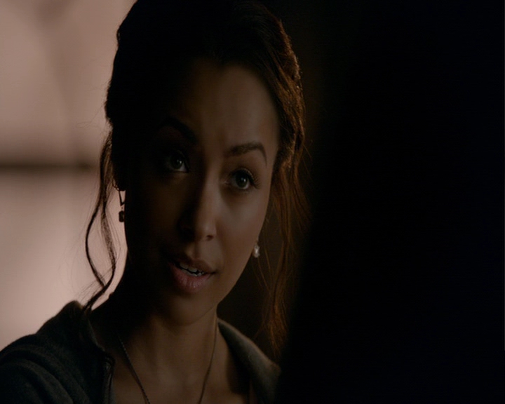 VampireDiaries-dot-nl_VampireDiaries-8x16IWasFeelingEpic0807.jpg