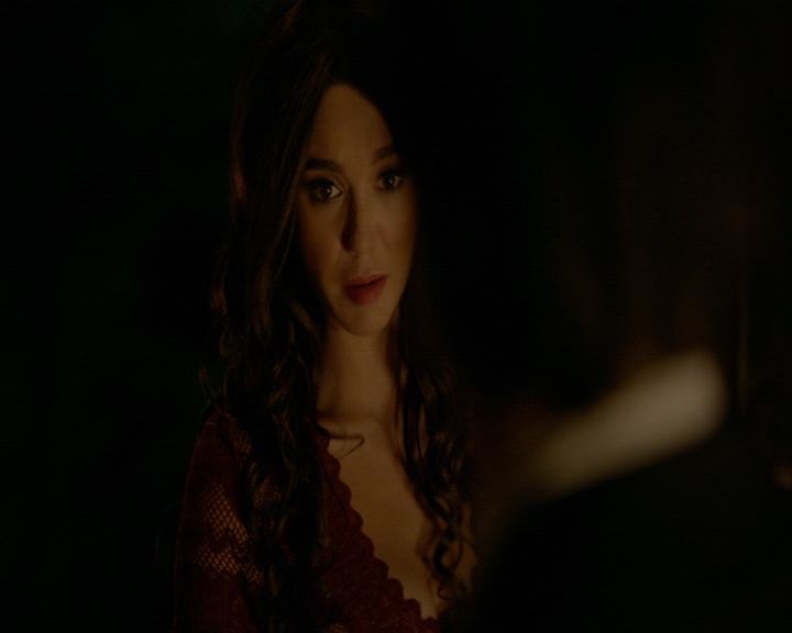 VampireDiaries-dot-nl_VampireDiaries-8x16IWasFeelingEpic0931.jpg