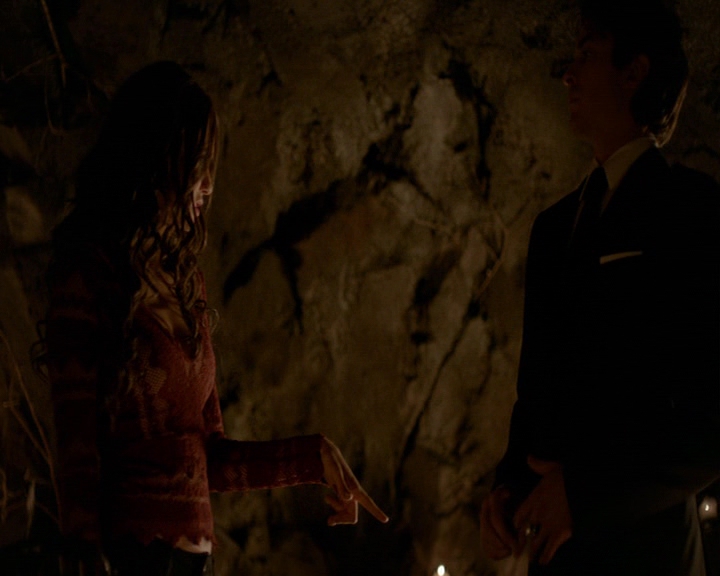 VampireDiaries-dot-nl_VampireDiaries-8x16IWasFeelingEpic0936.jpg