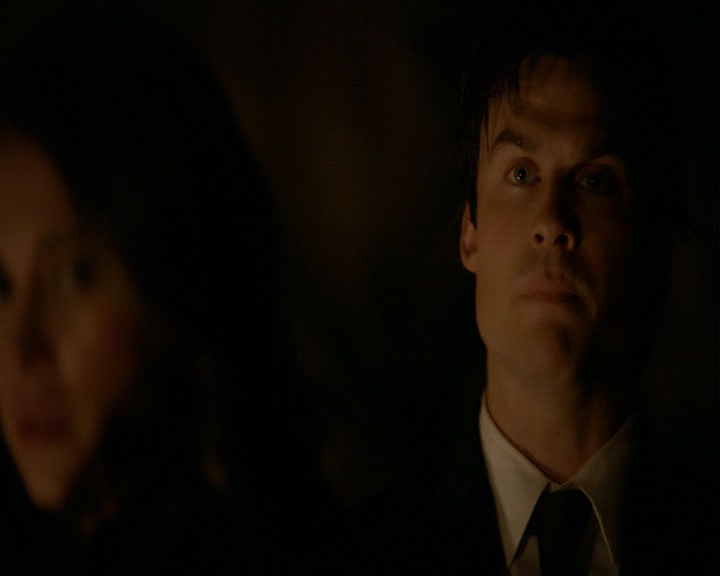 VampireDiaries-dot-nl_VampireDiaries-8x16IWasFeelingEpic1003.jpg
