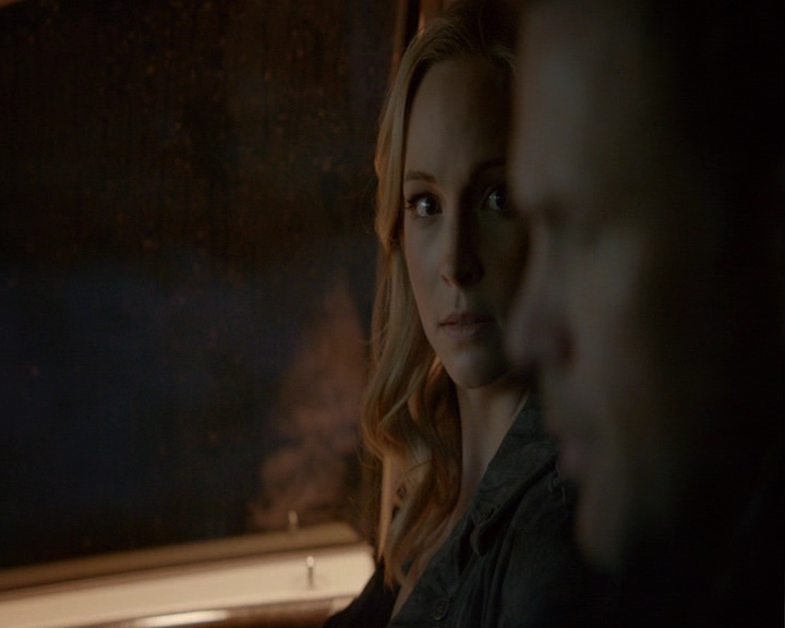 VampireDiaries-dot-nl_VampireDiaries-8x16IWasFeelingEpic1239.jpg