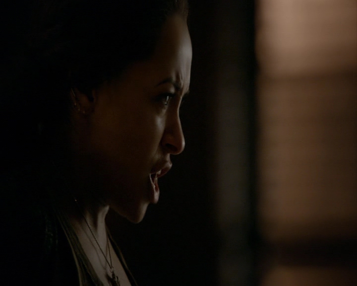 VampireDiaries-dot-nl_VampireDiaries-8x16IWasFeelingEpic1411.jpg
