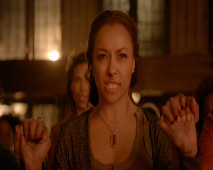 VampireDiaries-dot-nl_VampireDiaries-8x16IWasFeelingEpic1541.jpg