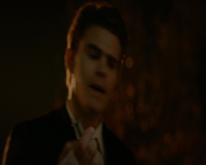 VampireDiaries-dot-nl_VampireDiaries-8x16IWasFeelingEpic1664.jpg