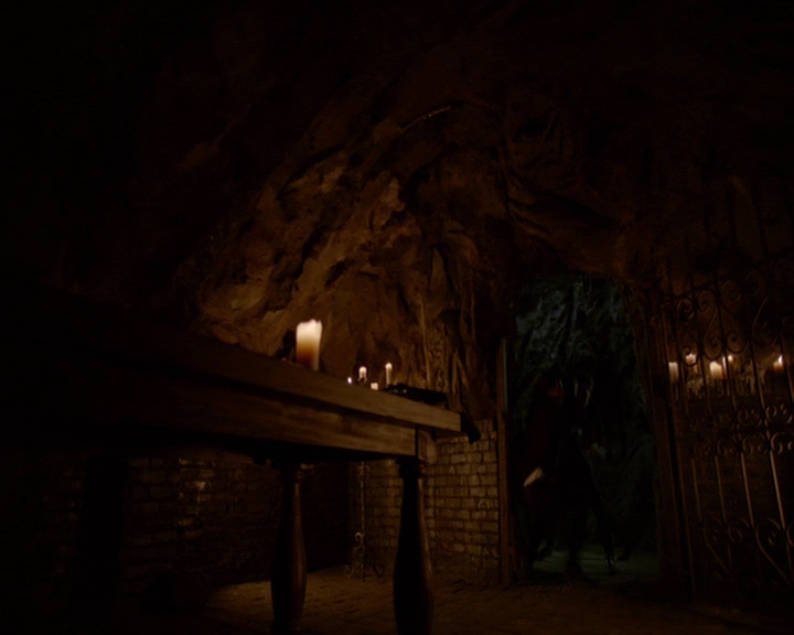 VampireDiaries-dot-nl_VampireDiaries-8x16IWasFeelingEpic1689.jpg