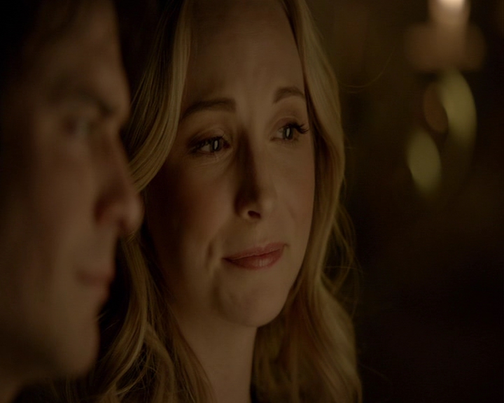 VampireDiaries-dot-nl_VampireDiaries-8x16IWasFeelingEpic1988.jpg
