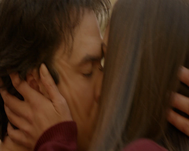 VampireDiaries-dot-nl_VampireDiaries-8x16IWasFeelingEpic2032.jpg