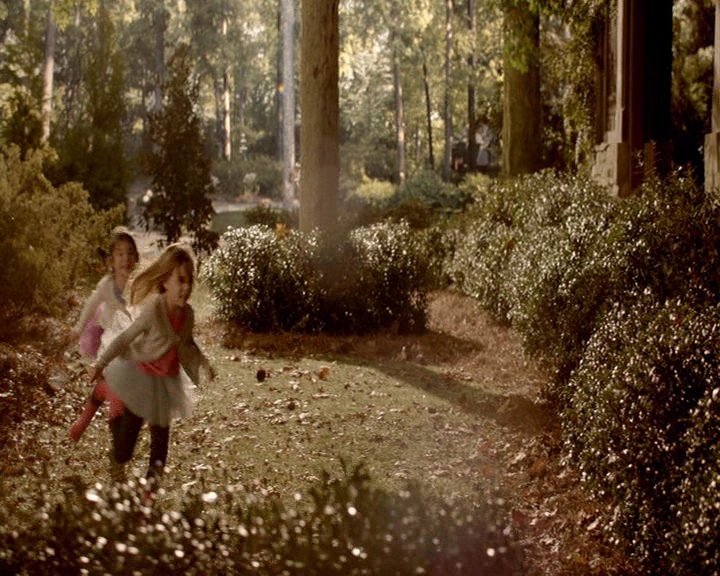 VampireDiaries-dot-nl_VampireDiaries-8x16IWasFeelingEpic2161.jpg