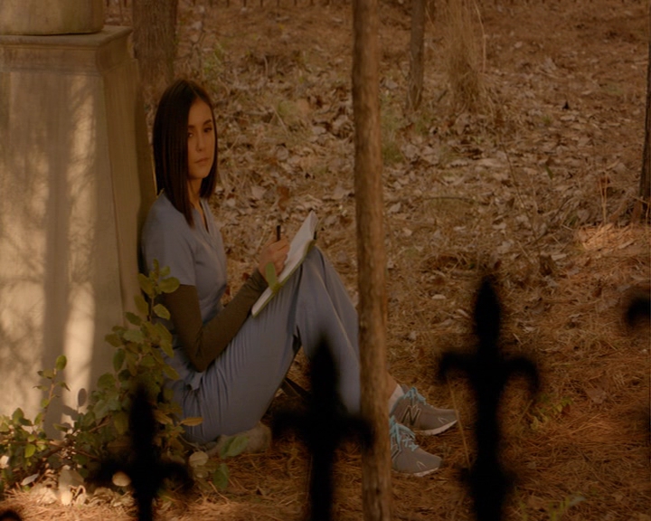 VampireDiaries-dot-nl_VampireDiaries-8x16IWasFeelingEpic2261.jpg