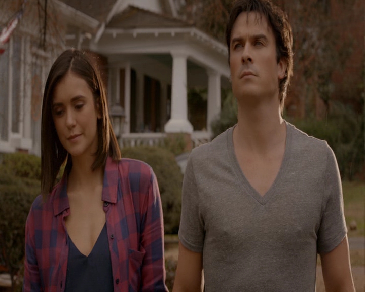 VampireDiaries-dot-nl_VampireDiaries-8x16IWasFeelingEpic2312.jpg