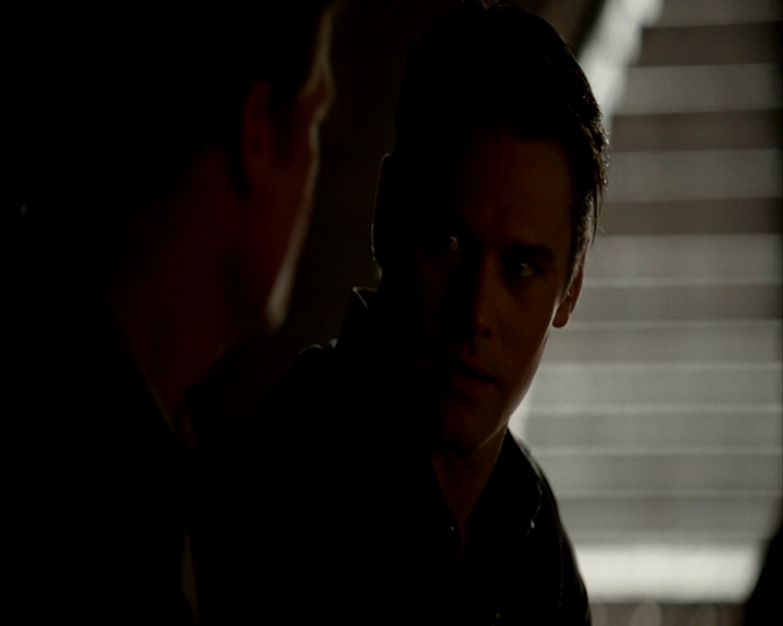 VampireDiaries-dot-nl_VampireDiaries-8x05ComingHomeWasAMistake-deletedscenes0012.jpg