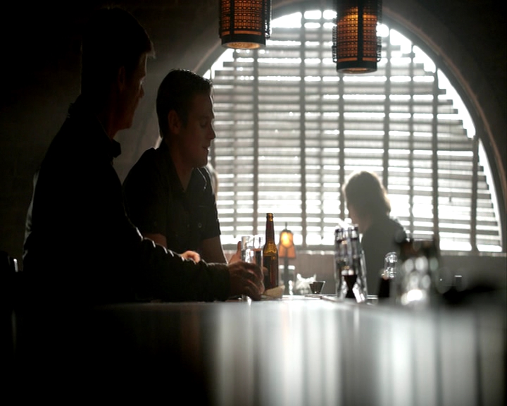 VampireDiaries-dot-nl_VampireDiaries-8x05ComingHomeWasAMistake-deletedscenes0027.jpg