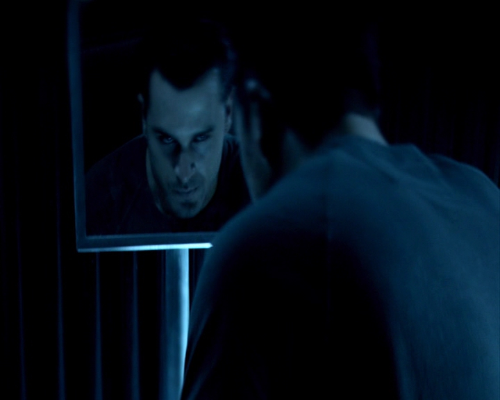 VampireDiaries-dot-nl_VampireDiaries-8x06DetouredOnSomeRandomBackwoodsPathToHell-deletedscenes0008.jpg