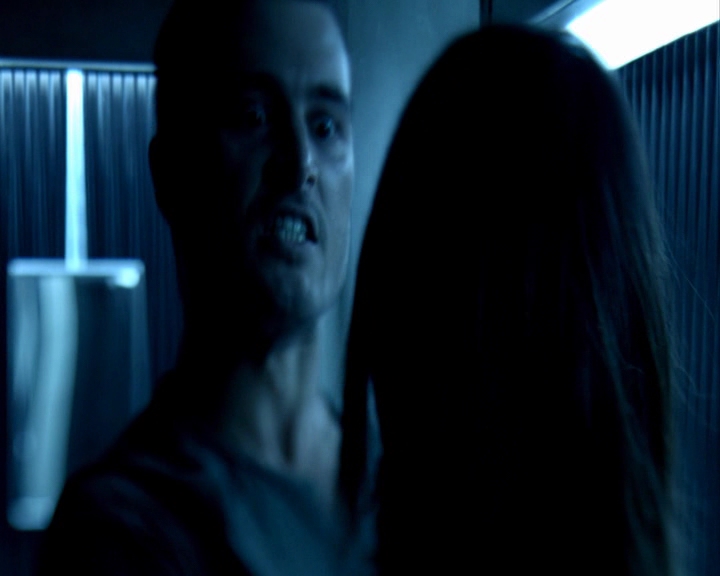 VampireDiaries-dot-nl_VampireDiaries-8x06DetouredOnSomeRandomBackwoodsPathToHell-deletedscenes0016.jpg