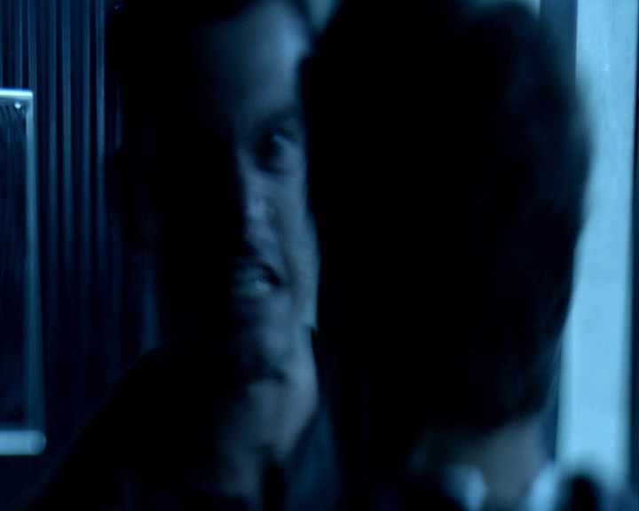 VampireDiaries-dot-nl_VampireDiaries-8x06DetouredOnSomeRandomBackwoodsPathToHell-deletedscenes0023.jpg
