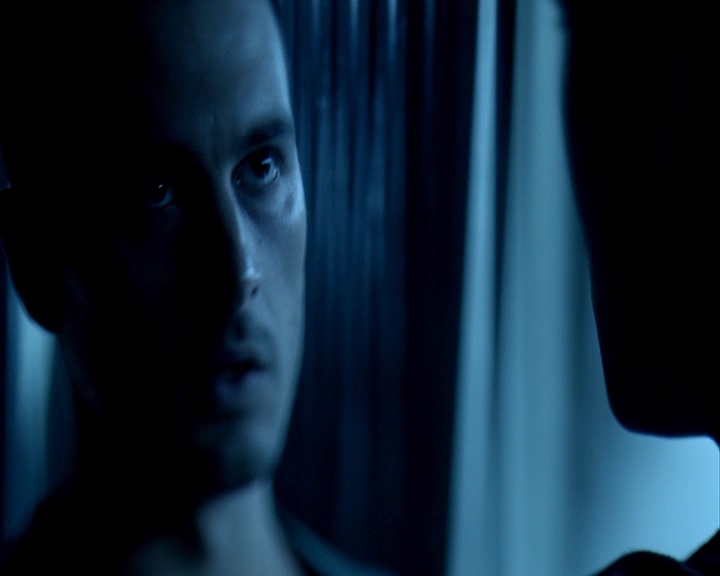 VampireDiaries-dot-nl_VampireDiaries-8x06DetouredOnSomeRandomBackwoodsPathToHell-deletedscenes0035.jpg
