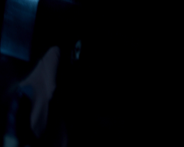VampireDiaries-dot-nl_VampireDiaries-8x06DetouredOnSomeRandomBackwoodsPathToHell-deletedscenes0036.jpg