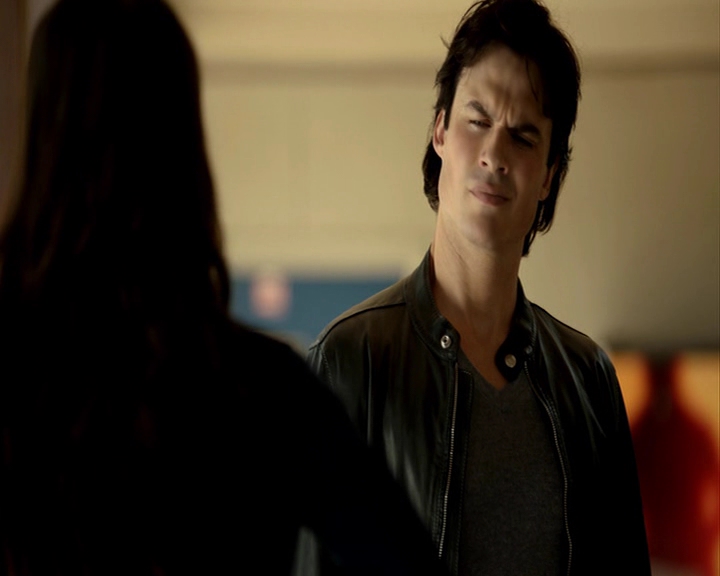 VampireDiaries-dot-nl_VampireDiaries-8x06DetouredOnSomeRandomBackwoodsPathToHell-deletedscenes0060.jpg