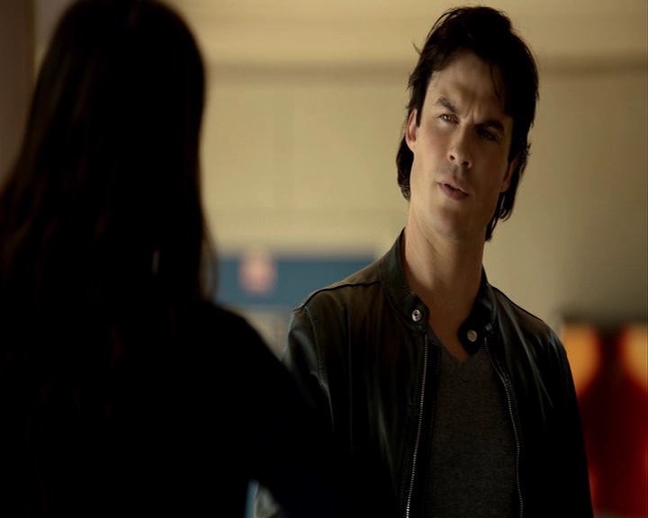 VampireDiaries-dot-nl_VampireDiaries-8x06DetouredOnSomeRandomBackwoodsPathToHell-deletedscenes0063.jpg