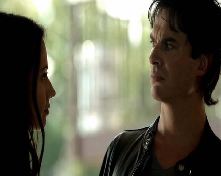 VampireDiaries-dot-nl_VampireDiaries-8x06DetouredOnSomeRandomBackwoodsPathToHell-deletedscenes0108.jpg