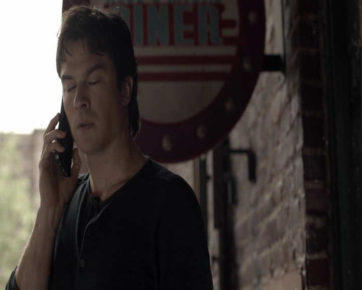 VampireDiaries-dot-nl_VampireDiaries-8x13TheLiesWillCatchUpToYou-deletedscene0007.jpg