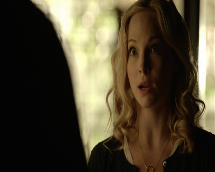 VampireDiaries-dot-nl_VampireDiaries-8x14ItsBeenAHellOfARide-deletedscenes0048.jpg