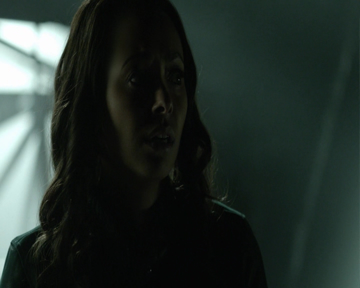 VampireDiaries-dot-nl_VampireDiaries-8x14ItsBeenAHellOfARide-deletedscenes0103.jpg