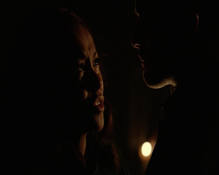 VampireDiaries-dot-nl_VampireDiaries-8x14ItsBeenAHellOfARide-deletedscenes0148.jpg