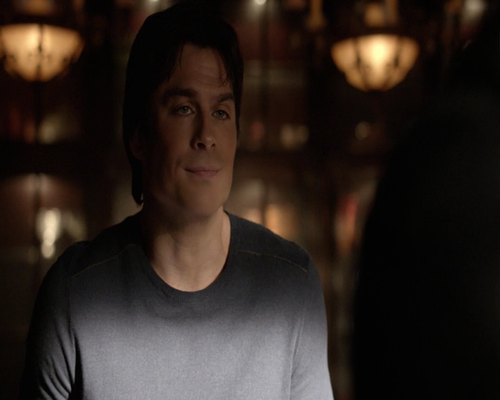 VampireDiaries-dot-nl_VampireDiaries-8x15WherePlanningAJuneWedding-deletedscenes0014.jpg