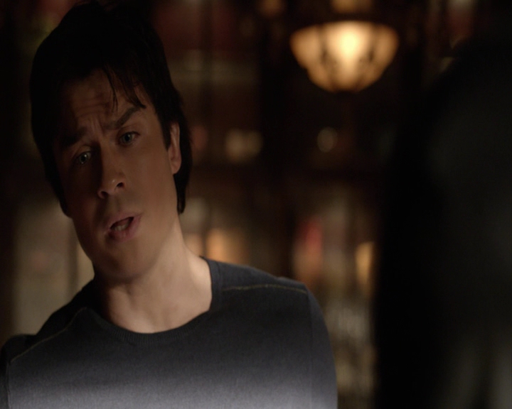 VampireDiaries-dot-nl_VampireDiaries-8x15WherePlanningAJuneWedding-deletedscenes0024.jpg