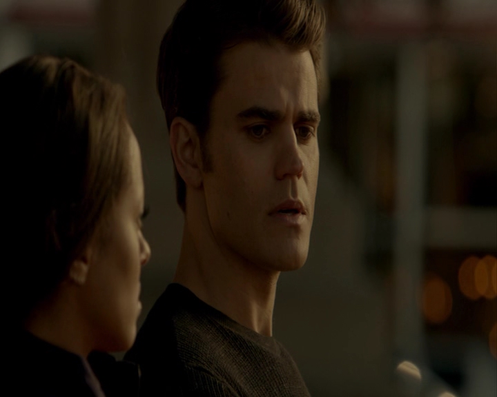 VampireDiaries-dot-nl_VampireDiaries-8x15WherePlanningAJuneWedding-deletedscenes0136.jpg