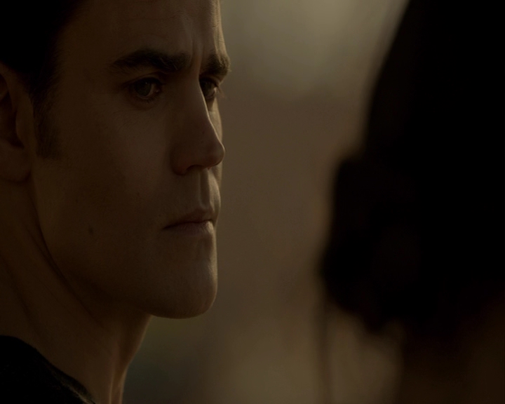 VampireDiaries-dot-nl_VampireDiaries-8x15WherePlanningAJuneWedding-deletedscenes0150.jpg