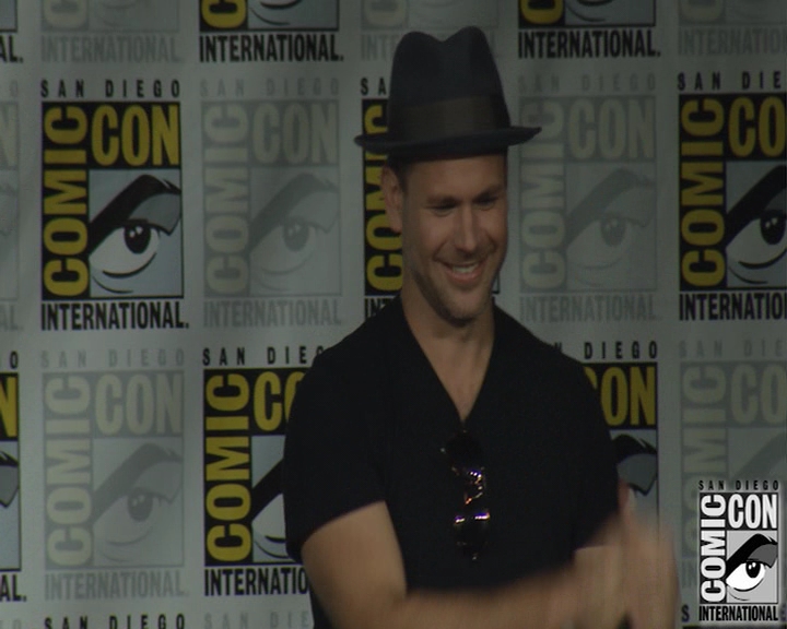 VampireDiaries-dot-nl_VampireDiaries-S8-2016Comic-ConPanel0034.jpg