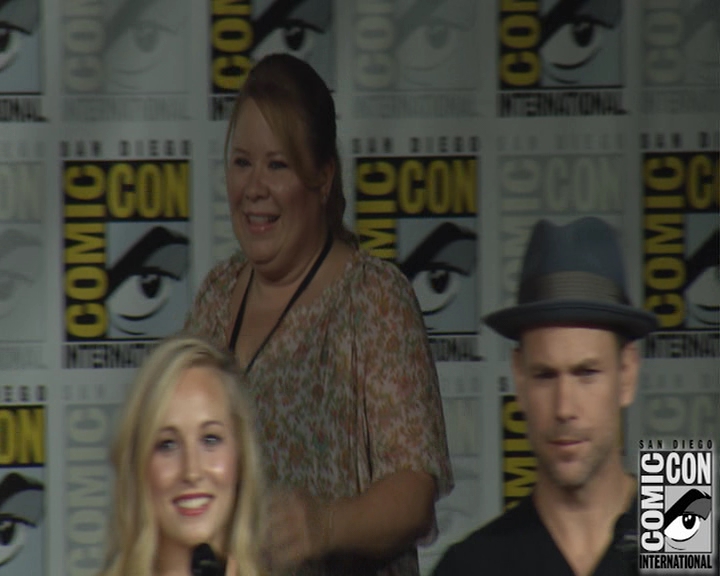 VampireDiaries-dot-nl_VampireDiaries-S8-2016Comic-ConPanel0042.jpg