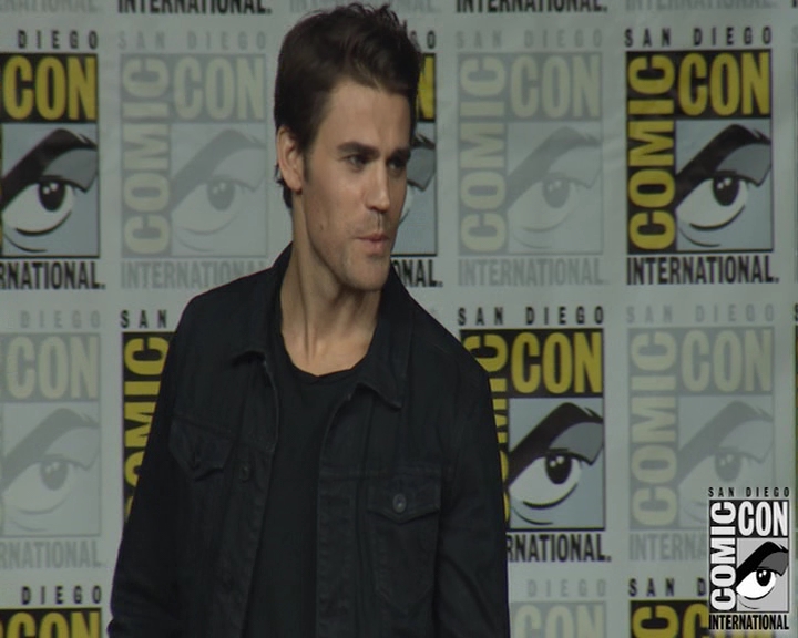 VampireDiaries-dot-nl_VampireDiaries-S8-2016Comic-ConPanel0056.jpg