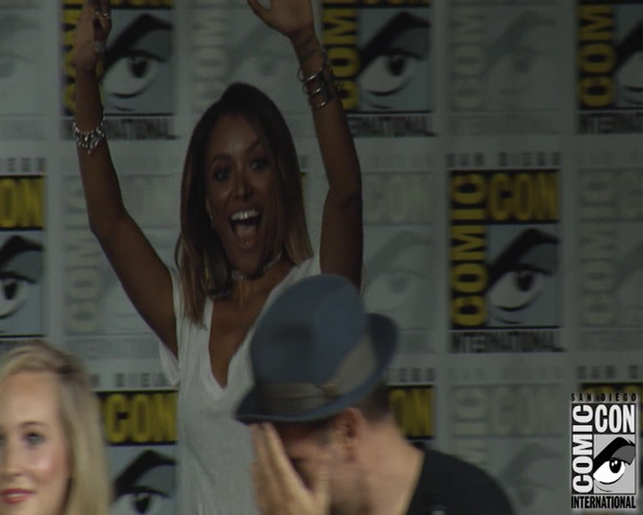 VampireDiaries-dot-nl_VampireDiaries-S8-2016Comic-ConPanel0065.jpg