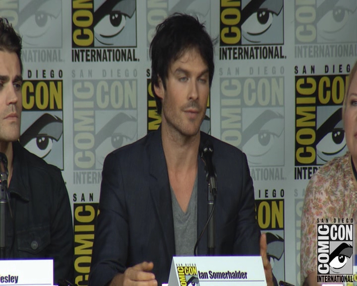 VampireDiaries-dot-nl_VampireDiaries-S8-2016Comic-ConPanel0230.jpg